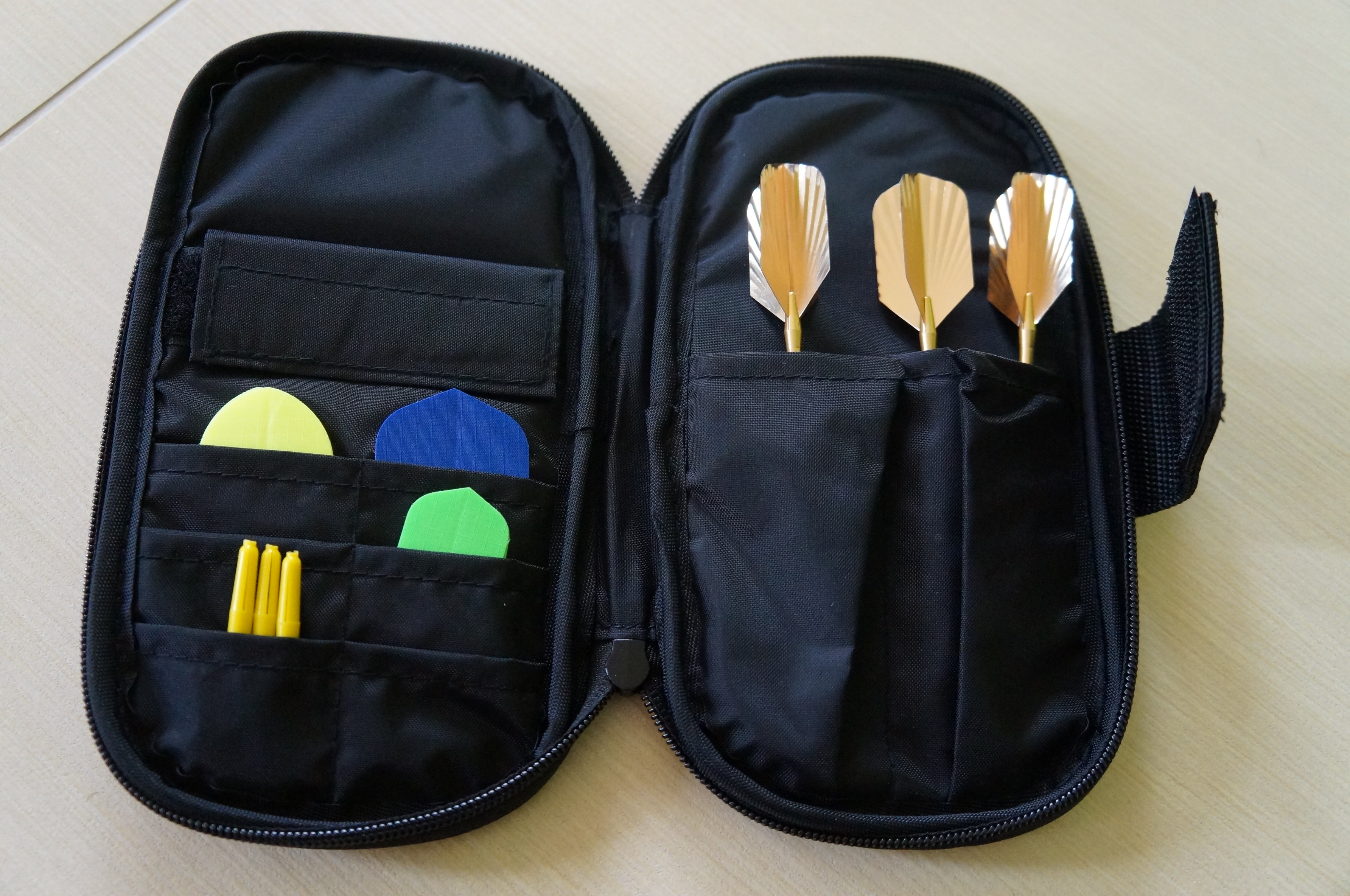 Pouzdro pro šipky Mega Zipper Wallet Harrows