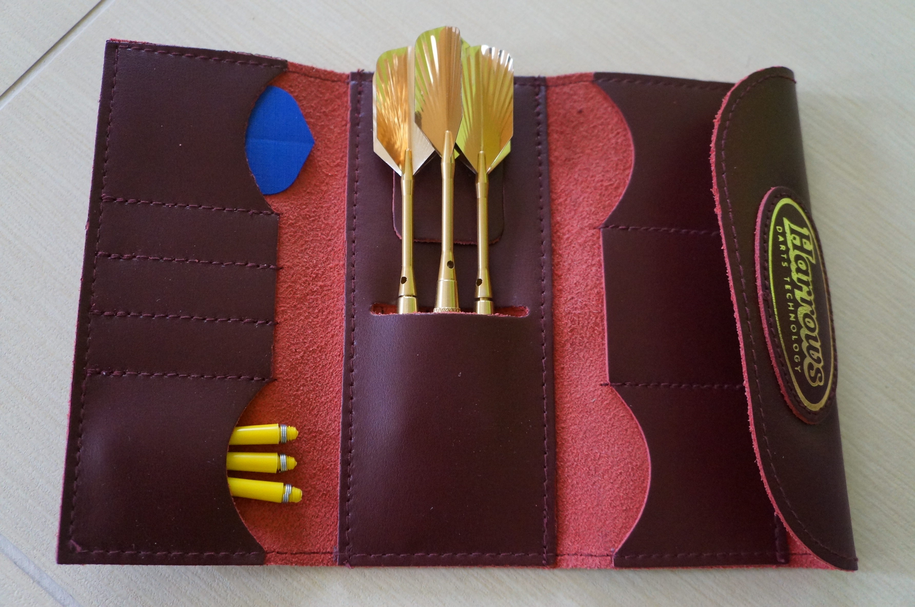 Pouzdro pro šipky Leather 4 Fold Wallet Harrows