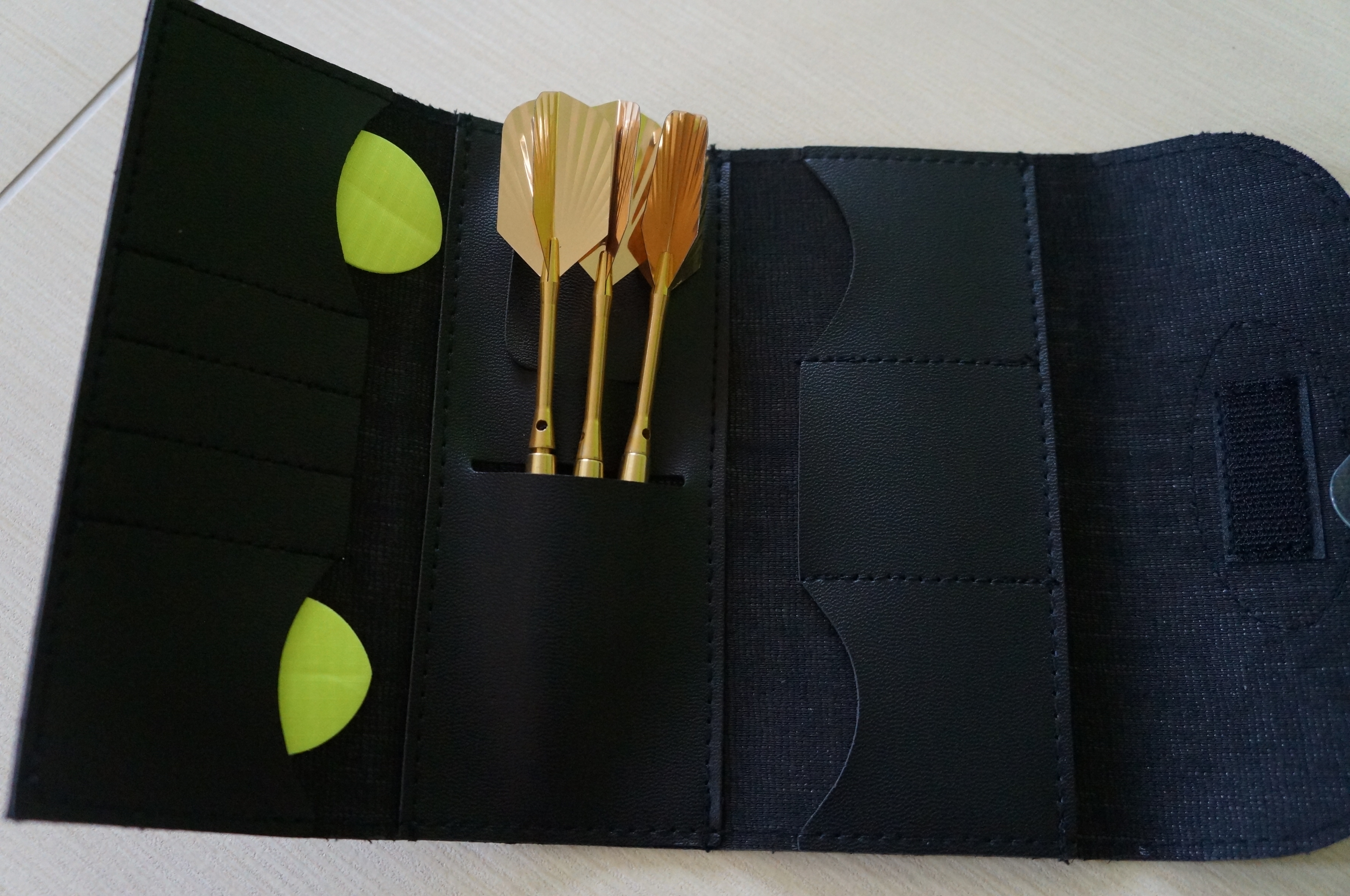 Pouzdro pro šipky Pro Wallet Harrows