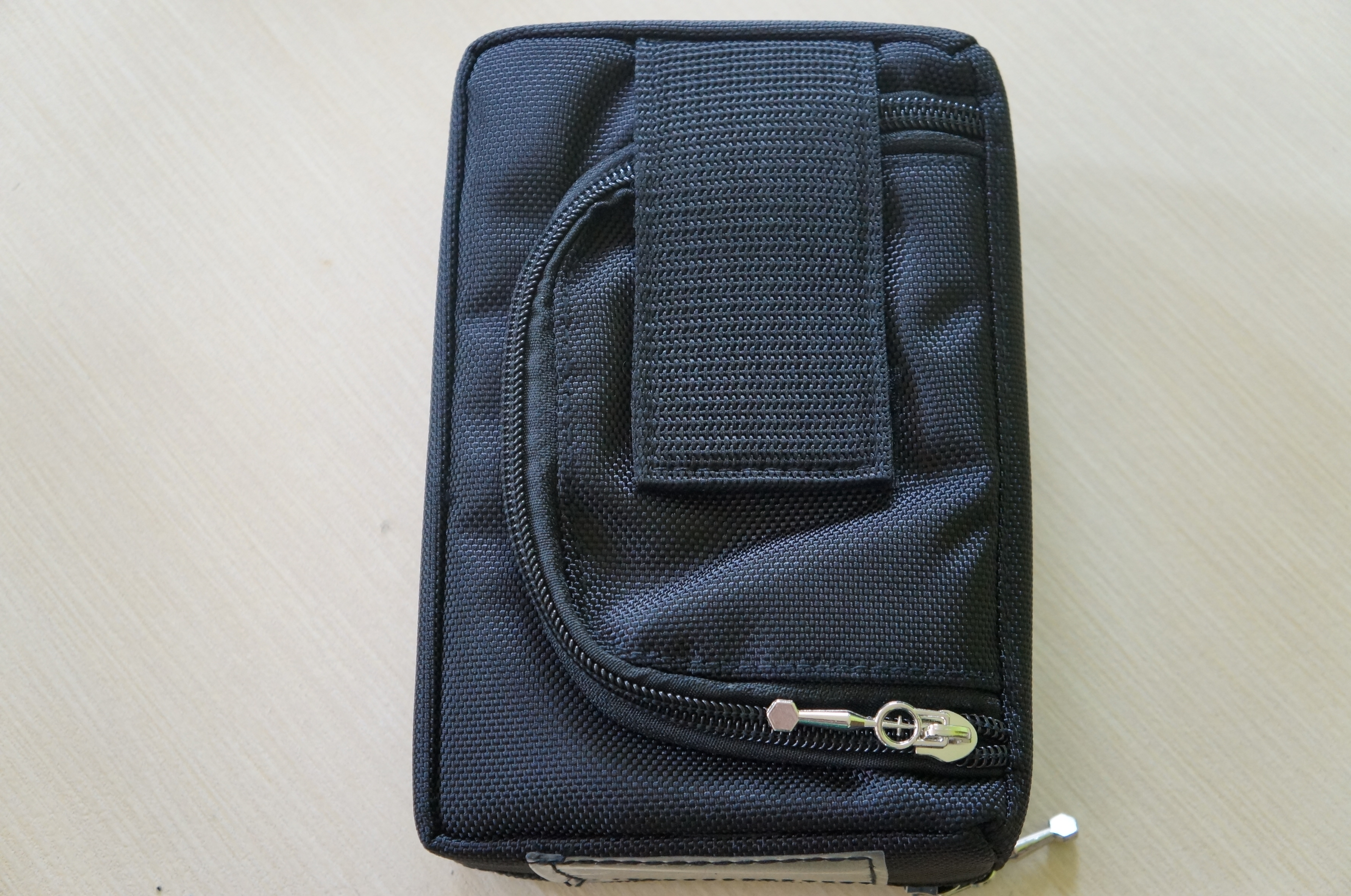 Pouzdro pro šipky Multi Pak Wallet černé Bull´s 66340