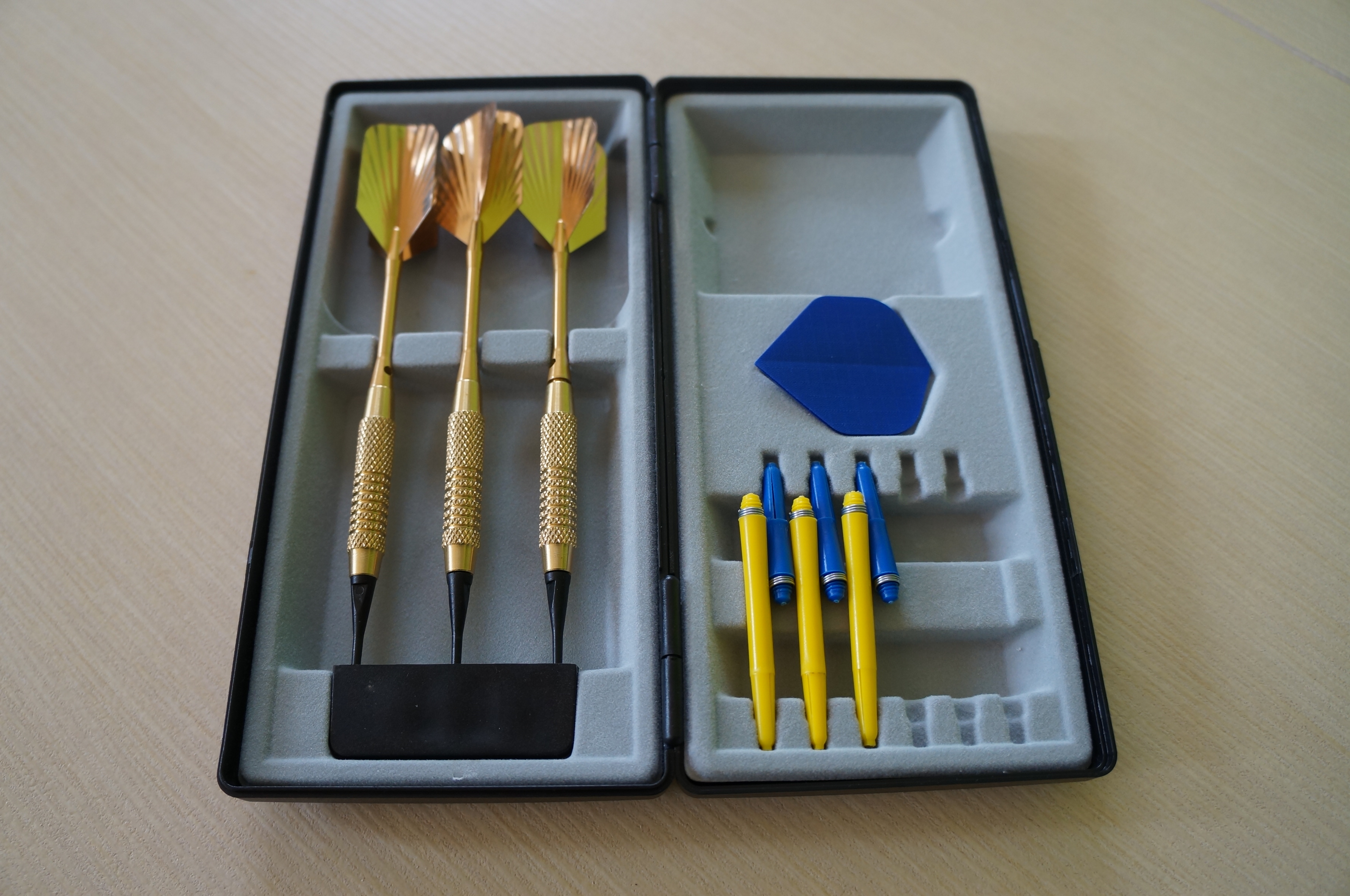 Pouzdro pro šipky Starter Case černé Bull´s 66903