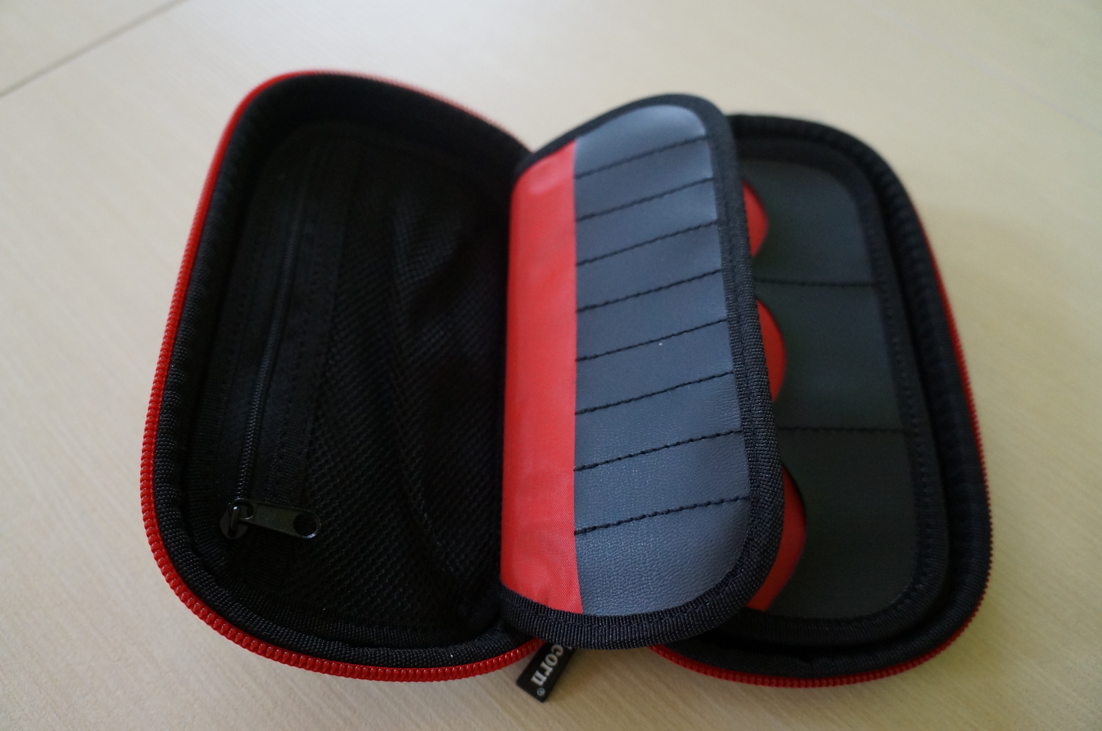 Pouzdro pro šipky Contender XL Hard Case Unicorn 46139